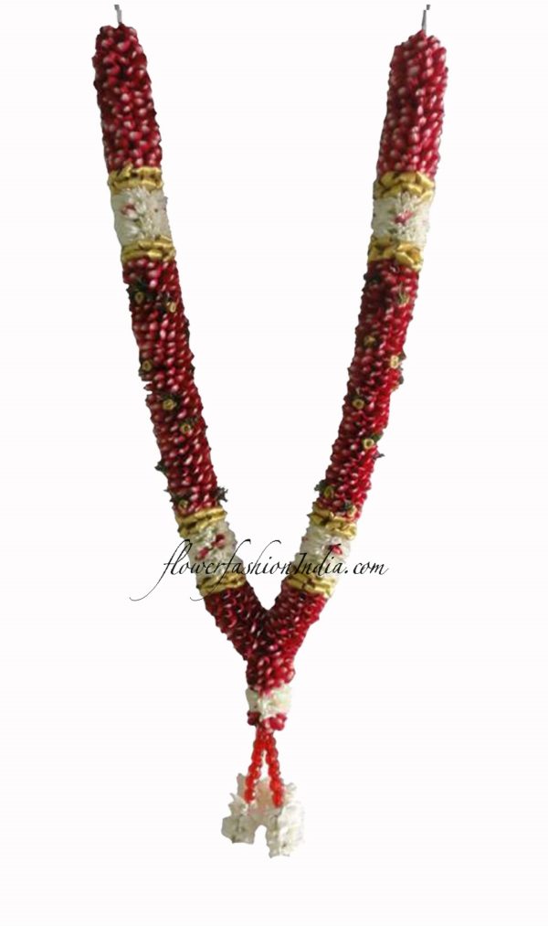 Red Rose Petals With Sugandharaj And Gold Tissue